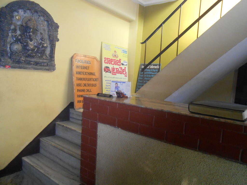 Hotel Sonmony Varanasi Eksteriør bilde